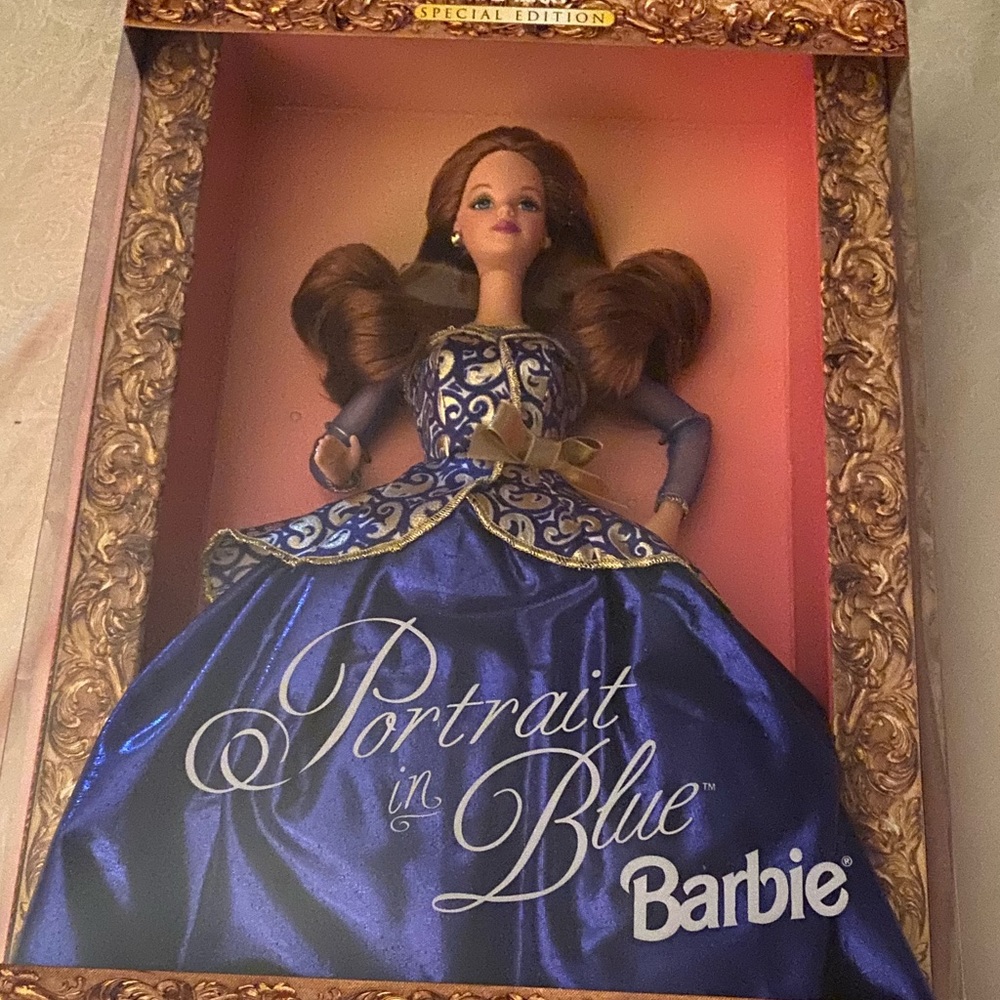 Vintage 1997 Barbie Portrait in Blue!